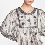 ZARA  Puff Sleeve Tie Dye Embroidered & Embellished Blouse sz sm NWOT bust 23” fl Photo 4