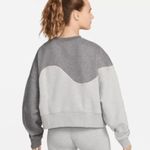 Nike Crew Neck Photo 4