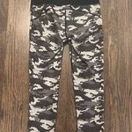 Fabletics Black and Gray Ankle Cropped Pants Photo 5