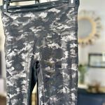 Spanx Faux Leather Camo Leggings Matte Black XS Photo 1