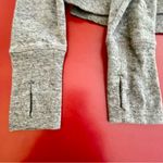 Athleta  Sweatshirt Womens Small Gray Heather Thumb Holes Athletic yoga sporty Photo 6