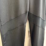 Guess black vented leggings size small Photo 1