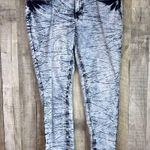 Mudd Size 11 Cropped Acid Washed Jeans 5 Pockets Distressed Belt Loops Y… Photo 1