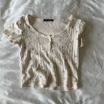 Brandy Melville , white crop T-shirt with flowers Photo 1