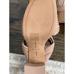 Dolce Vita Nude Chunky Heel Ribbed Sandals Size 7.5 Tan Photo 8