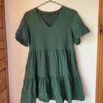 Fancyinn V neck short sleeve green dress with pockets size Medium Photo 1