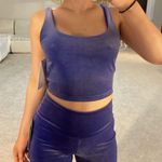 Athleta velvety cut out crop. S Photo 7