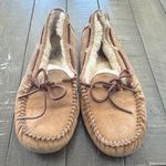 UGG  Dakota Slipper Moccasin Tan‎ Woman’s Size 8 Photo 0