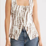 Vigoss Utility top in white and brown color. Photo 0