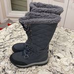 BEARPAW Women's Isabella Snow winter Boots- size 6. Grey Photo 2