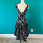 Diane Von Furstenberg  DVF black and white floral dress in size 2 Photo 3