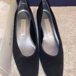 Naturalizer Black Suede “Camo Black  Peau De” Heels. Photo 3