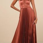 Lulus NWT Perfected Elegance Mauve Satin Pleated Strapless Maxi M Photo 0