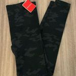 Spanx NWT Look at me Now Seamless Leggings Black Camo Size Medium Photo 0