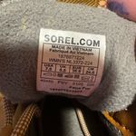 Sorel  women’s size 7.5 winter boot  leather and wool Photo 6