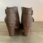 Crown Vintage light green brown ankle boots with 3 inch heel sz 7.5 Photo 5