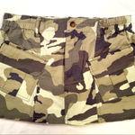 Forever 21 ,‎ camo Mini skirt, green tones, size small Photo 0