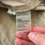 Ann Taylor ‎ Women's Petite Chino Pants Size 4 Beige Straight Leg Casual Photo 6