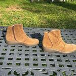 Munro Scout Tobacco Suede Ruched Water Resistant Comfort Bootie size 5.5 Photo 0