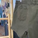 Boden Bude Olive Green Stretch Cotton Patch Pocket Shorts Photo 5