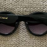 Betsey Johnson sunglasses Photo 1