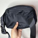 Lululemon Everywhere Belt Bag - 2L NWOT Photo 6