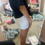 Boutique medium white shorts  Photo 2