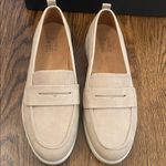 Naturalizer  Light Tan Slip-On Loafers 8.5 Photo 1