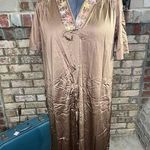 Vanity Fair robe satin embroidered collar brown button front brown pink yellow Photo 0