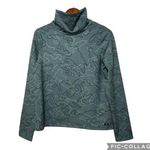 Under Armour Women Move Mock UA long sleeve camo gray NWT Size M Photo 0