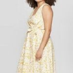 Ava & Viv NWT  Midi Dress V-Neck Sleeveless Floral Yellow Woman 2X Shark Bite Hem Photo 1