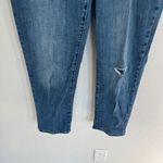 Chico's Chico’s So Slimming Girlfriend Slim Leg Crop Size 12    Photo 3