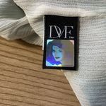 Diane Von Furstenberg  100% Silk Print Short Sleeve Blouse Top 2 Photo 7