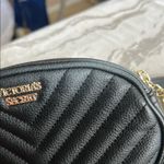 Victoria's Secret  Black Chevron Wristlet Photo 10