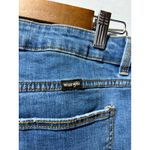 Wrangler  Women Blue Wash Bootcut Jeans Size 10 30 Photo 6