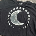 Hot Topic  black moon phase cropped tee small Photo 2