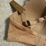 SKIMS NWT  Wireless Form Lightly Lined Bra Photo 4