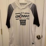 Under Armour Cincinnati Bearcats Basketball Pullover Warm Up Short Sleeve Hoodie Photo 0