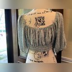 Urban Outfitters “Phoebe” Puff Sleeve Floral Print Crop Top Size M Medium EUC Photo 2