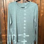 Athleta Uptempo Top Long Sleeve Curved Hem Active LS Tee Green Heather Size M Photo 3