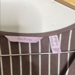 AnyBody‎ Black and White Sleeveless V Photo 2