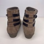 White Mountain  Jitter in Taupe Suede Leather Ankle Booties size 9.5 Photo 7