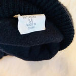 None Thinsulate medium black gloves; Velcro closure Photo 3