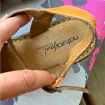 Natural Soul Pretty casual wear sandals🌸 Photo 7