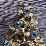 Avon Christmas Tree Rhinestone Blue AB Aurora Borealis Brooch Pin Gold Tone NWOT Photo 6
