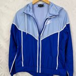 Nike  Women's Sportswear‎ Windrunner Jacket Size M Photo 7