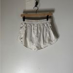 Lululemon  hotty-hot shorts Size 8 Off White 2” Inseam Photo 1