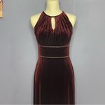 Oleg Cassini  Elegant Burgundy Velvet Evening Gown Size 6 Photo 3
