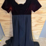 Women's Velvet Gown Stage Accents Performance Dress Theatre 6 Chiffon Black Photo 0