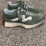 Steve Madden  Womens Campo Green Lace-Up Casual and Fashion Sneakers Shoes 7.5 Photo 1